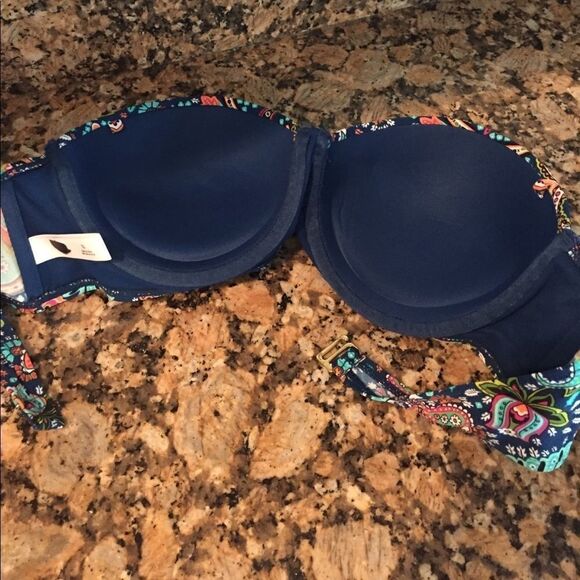 Bp swimsuit top (D9) - Picture 2 of 3